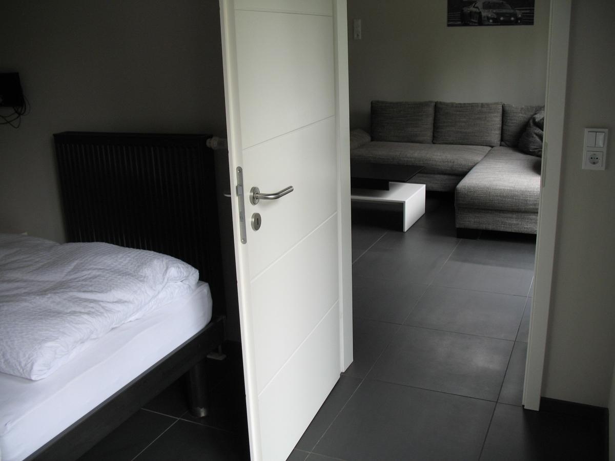 RING-RACE-FLATS Appartements Adenau Extérieur photo